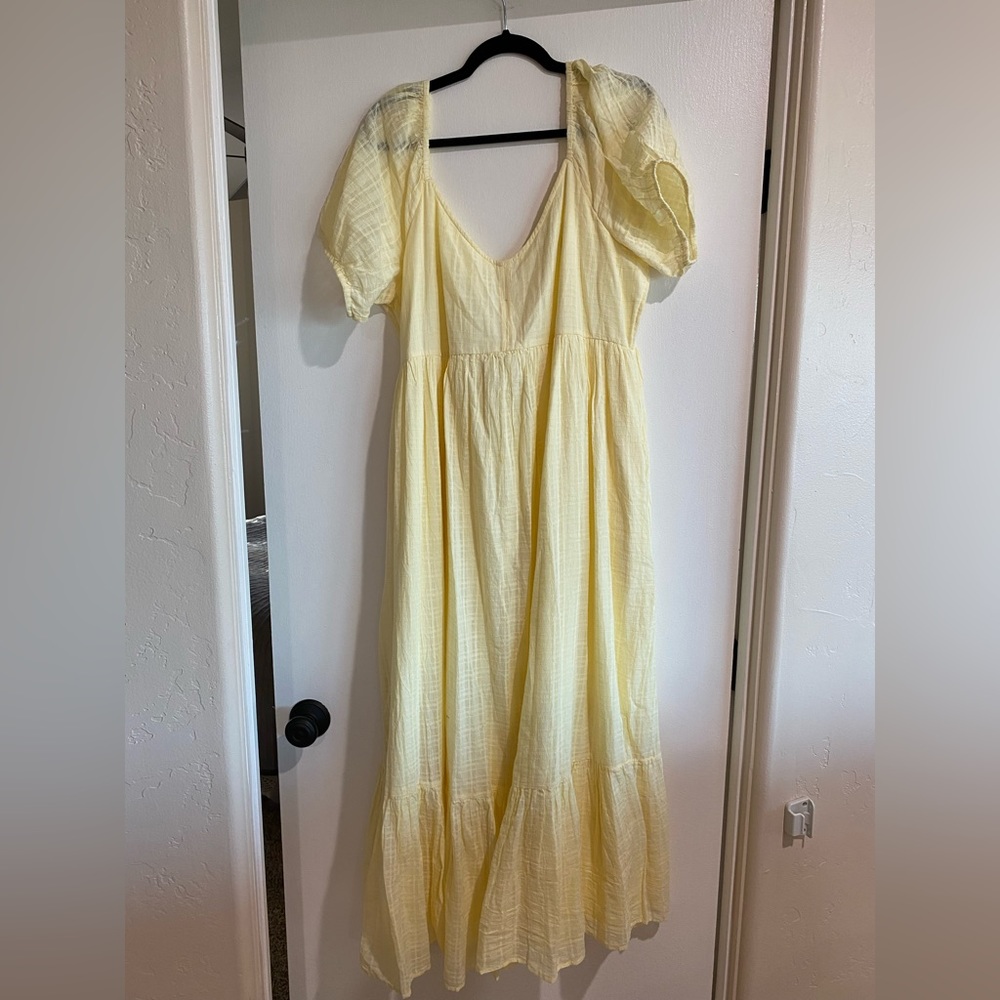 American Eagle Outfitters Pale Yellow Maxi Dress